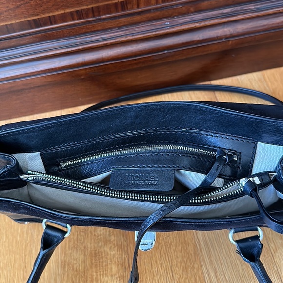 Michael Kors black leather pocketbook - Picture 6 of 6